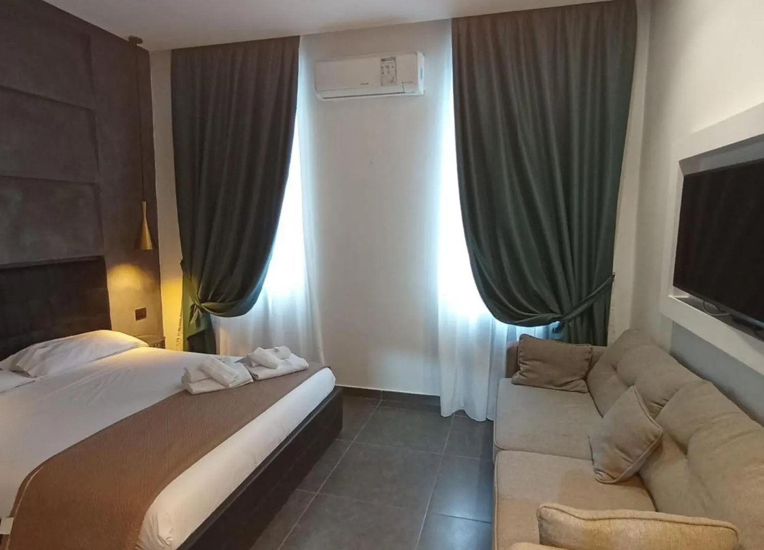 Maddox Muni By Babylon Stay Naples Apartment