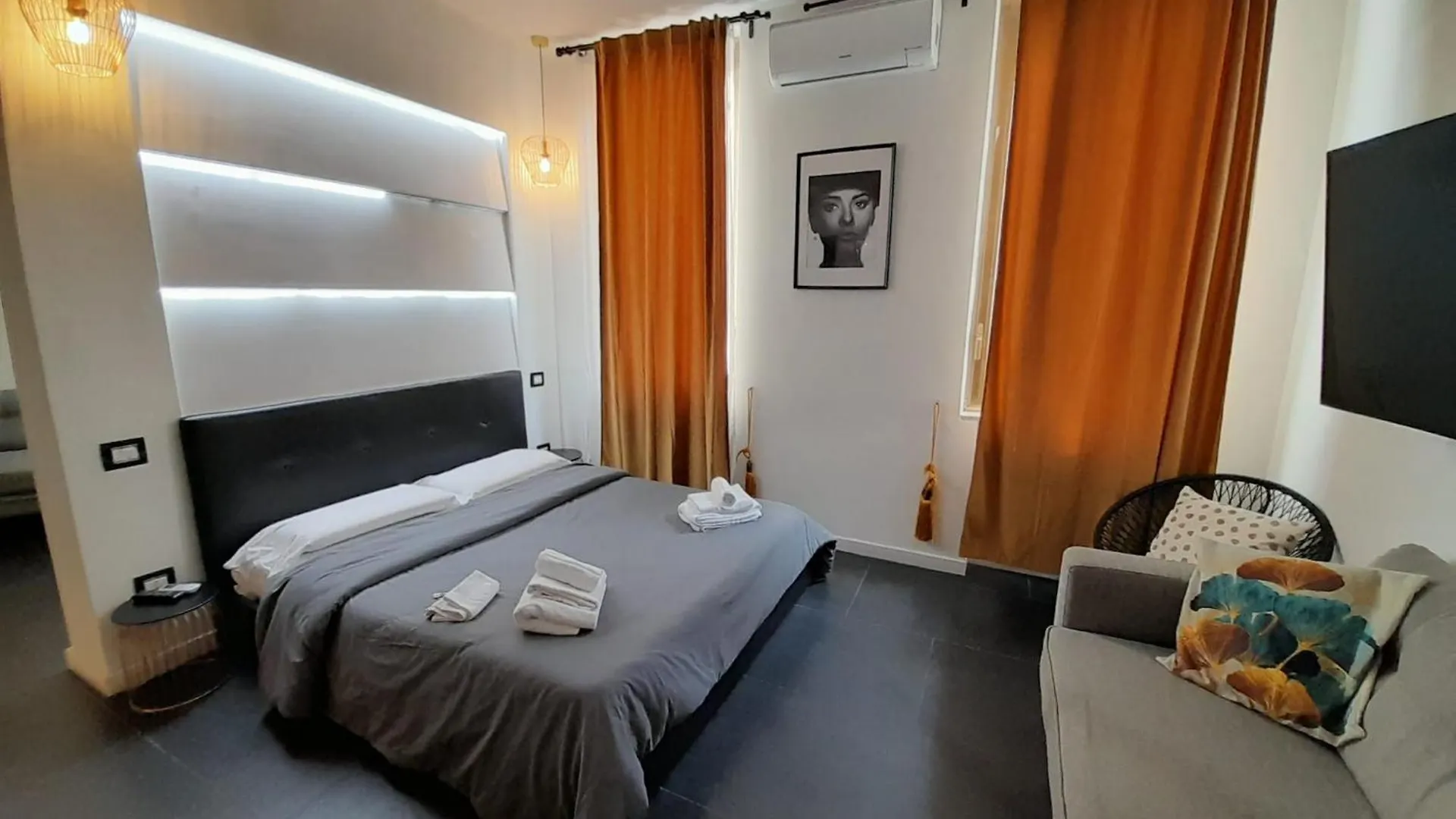 Maddox Muni By Babylon Stay Naples Apartment